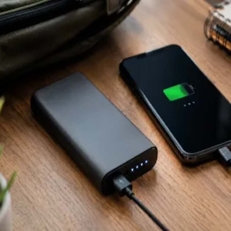 Before Buying a Power Bank: 3 Important Disadvantages You Should Know